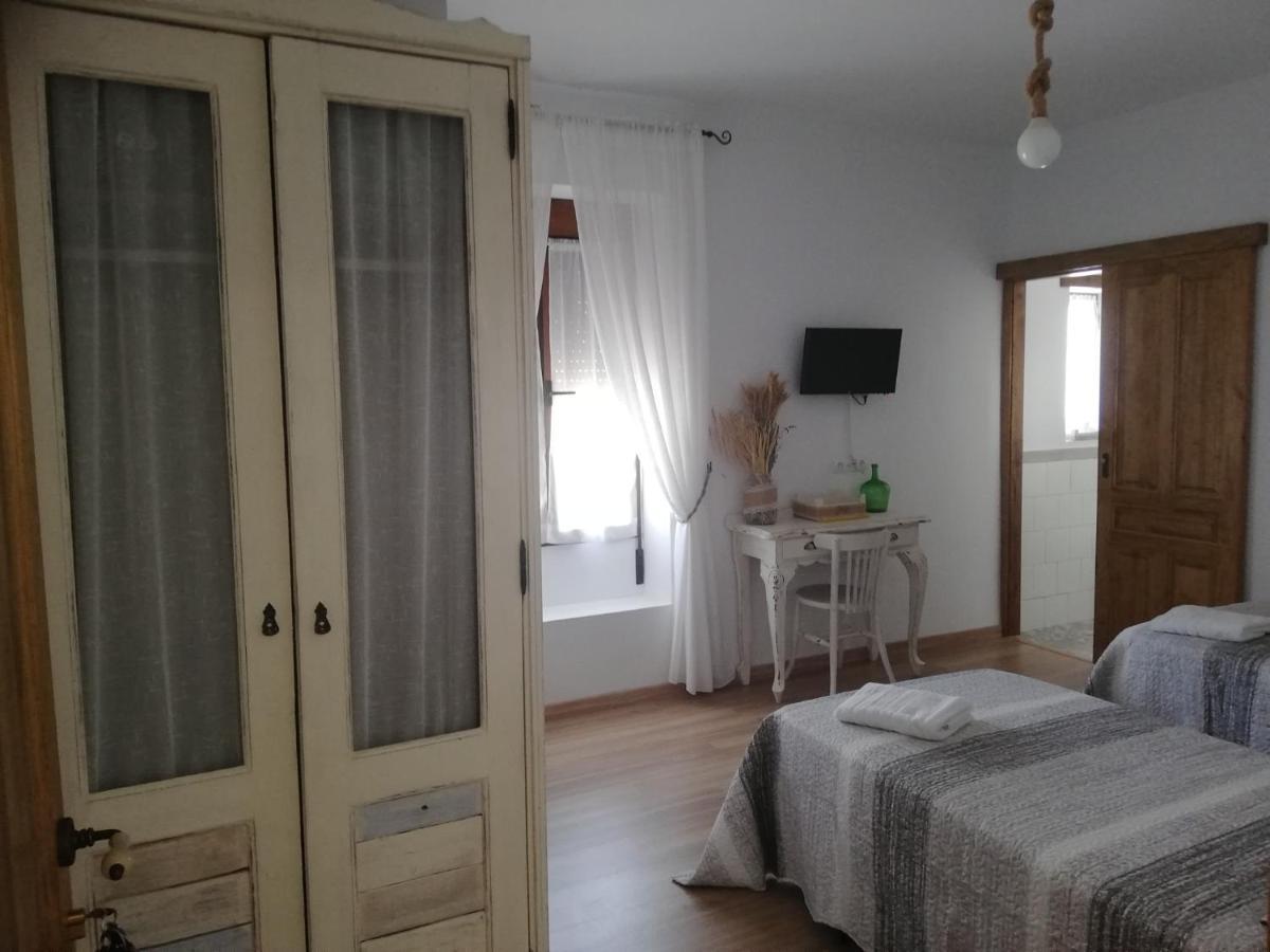 Hostal El Lugar De La Mancha Argamasilla de Alba 외부 사진